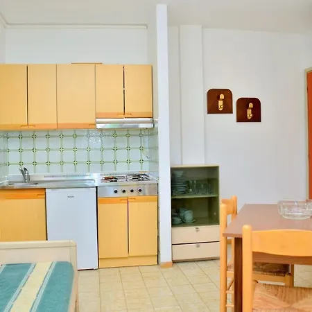 Apartment Homely With Terrace In - Beahost *