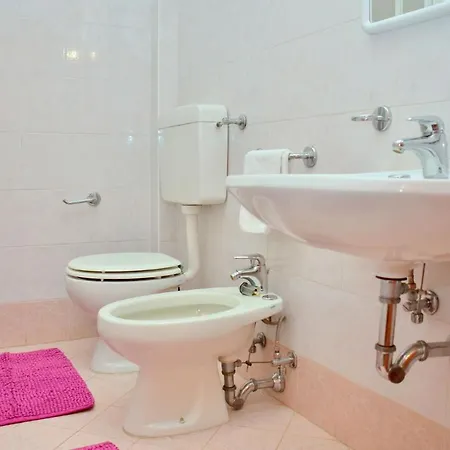 Apartment Homely With Terrace In - Beahost Bibione